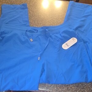 Cureology By Koi Scrub Set